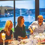 Lindesnes Havhotel מלון דירות