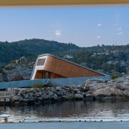 Lindesnes Havhotel 아파트호텔 Spangereid